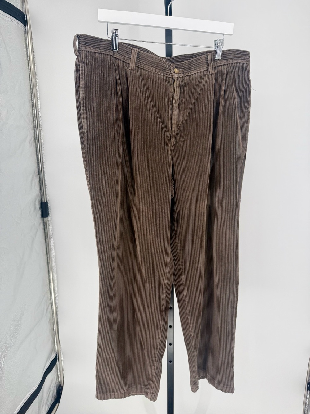 VTG Men's Brown Corduroy Pants sz 38x30